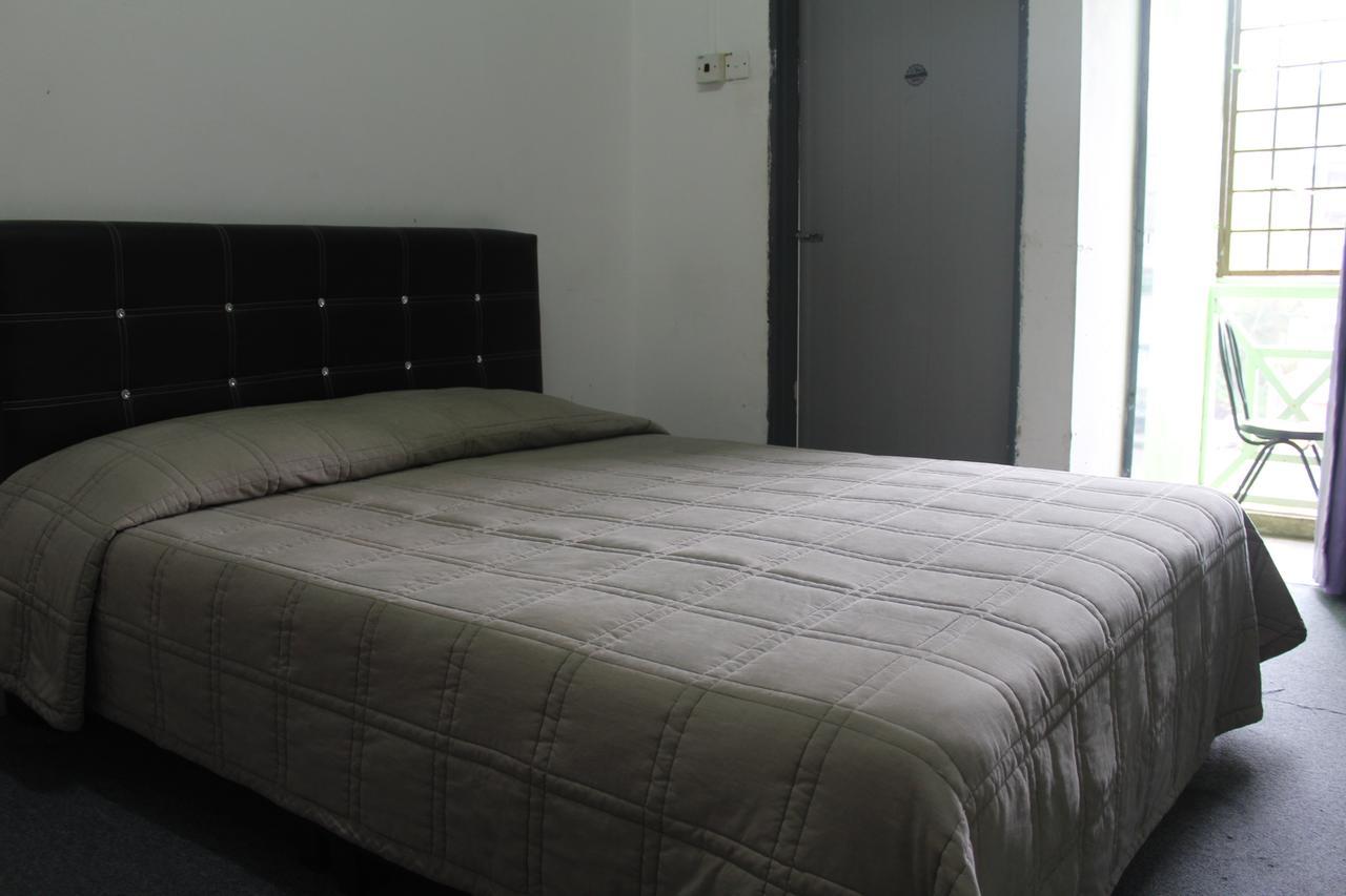 Netasha Holiday Inn Tanah Rata Exterior foto